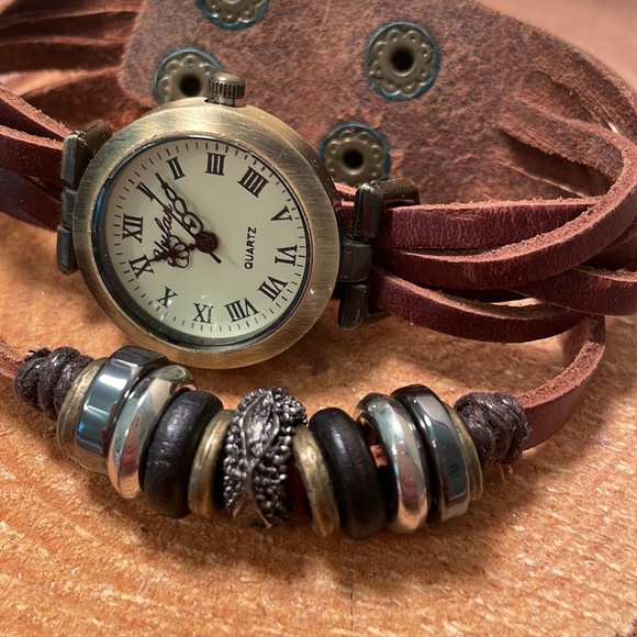 Double leather watch with beads. Adjustable for smaller & larger wrist. - Picture 3 of 4